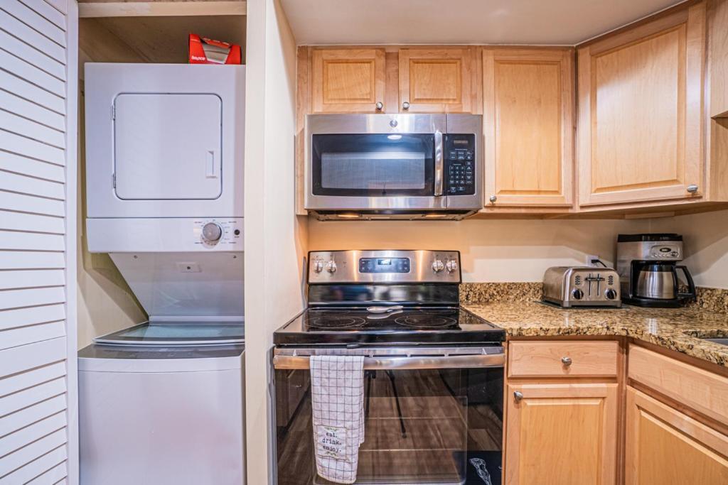 1686 Bluff Villas Renovated Sleeps 8 Walk To Salty Dog Sea Pines ฮิลตันเฮดไอส์แลนด์ ภายนอก รูปภาพ